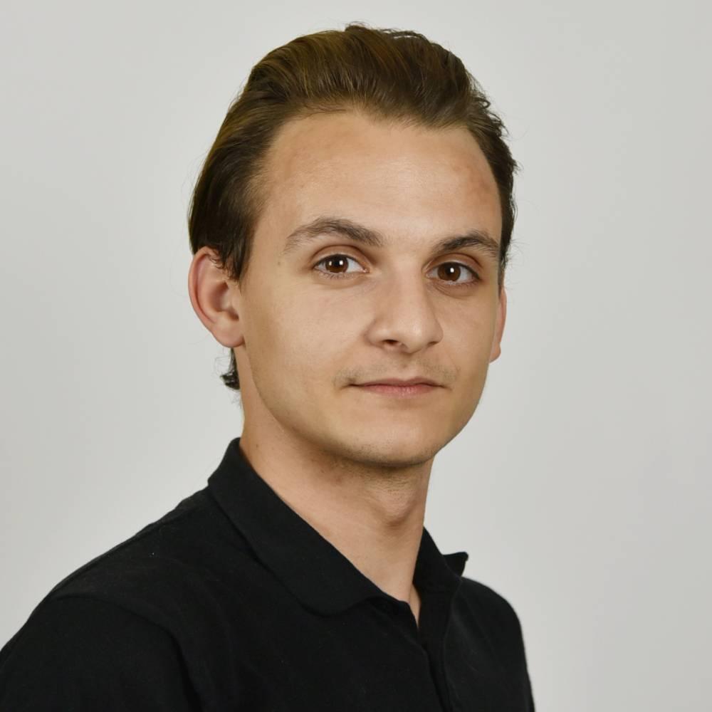 Yanik Blanco